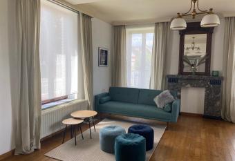 Huis Louis allows 18 year olds to book a room