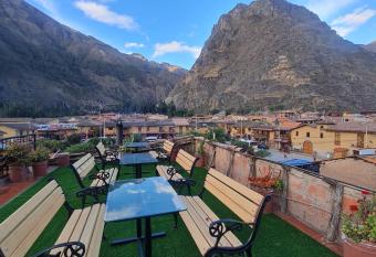 Los Apus Ollantaytambo has Balcony rooms