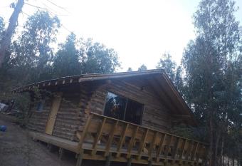 Estancia Don Domingo has rooms with a private hot tub