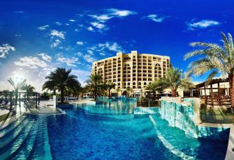 DoubleTree by Hilton Resort & Spa Marjan Island allows 18 year olds to book a room