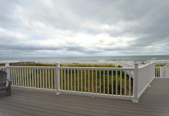 Oceanfront Vacation Home - East has Balcony rooms