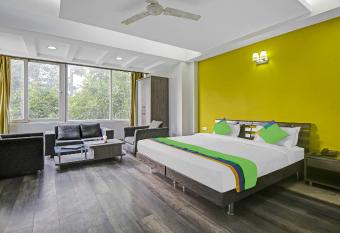 Treebo Trend Maravilla allows 18 year olds to book a room