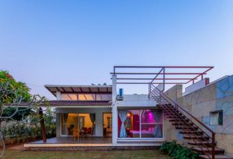 SaffronStays Espresso, Nashik has Balcony rooms