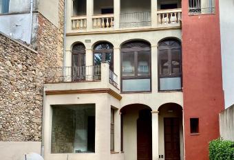 Apartamento ca n Arago has Balcony rooms