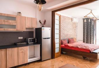 Classy Apartment Unirii Square has Balcony rooms