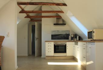 Elske  s Stuuv allows 18 year olds to book a room