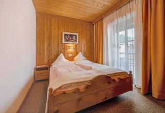 Apartment Schwalbennest has Balcony rooms