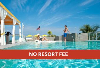 Leslie Hotel Ocean Drive allows 18 year olds to book a room