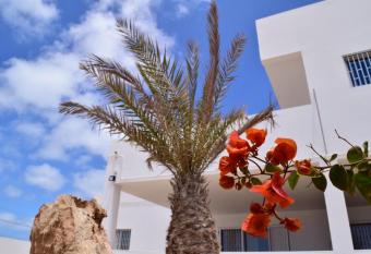 Kasa n areia, Praia Estoril has Balcony rooms