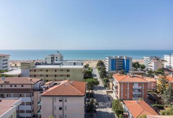 El Pado 16 has Balcony rooms