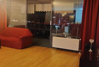 Cosy, beautiful and spacious 3 bedroom apartment has Balcony rooms