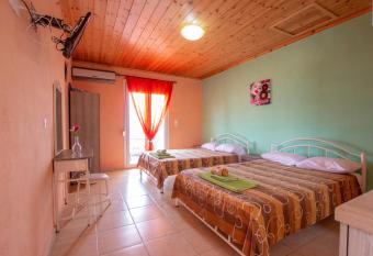 Studios ORAMA has Smoking/Balcony rooms