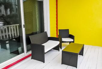 Navarre Beach Nook has Balcony rooms