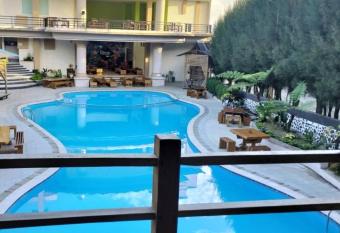 Villa Highland No 8 Berastagi View has Balcony rooms