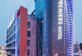 Wolmido Premiers Hotel allows 18 year olds to book a room