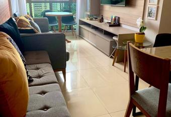 Apartamento com estilo e conforto allows 18 year olds to book a room