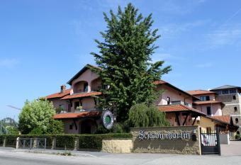 Scia  On Martin has Balcony rooms