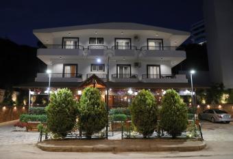 The Meat House Saranda allows 18 year olds to book a room