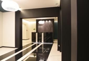 DEMSI Palace Hotel & Restaurant has Balcony rooms