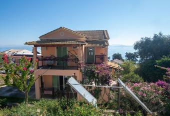 Villa Pepy Studio 3 has Balcony rooms