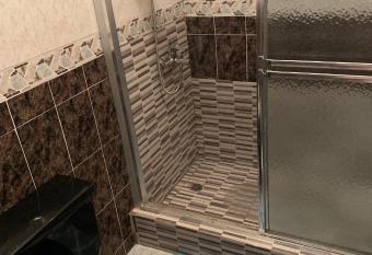 Hermoso apartamento marbellalll allows 18 year olds to book a room