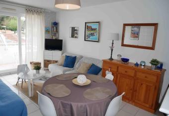 Charmant T2 *** Coeur de ville has Balcony rooms