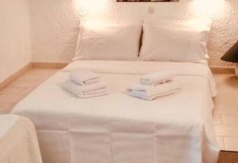 PalmTree House allows 18 year olds to book a room