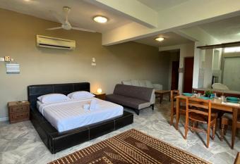 Ocean View Studio Unit at Homey Homes has Balcony rooms