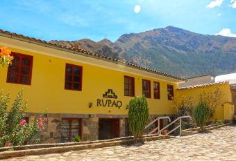 Hotel Rupaq has Balcony rooms