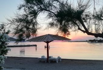 Holiday Zaton Nin allows 18 year olds to book a room