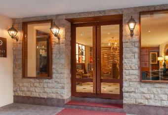 The Somerset Hotel allows 18 year olds to book a room