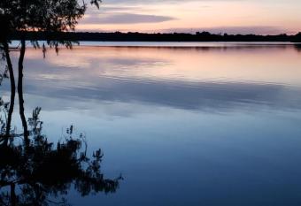 Lake front Studio allows 18 year olds to book a room