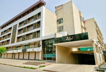 The Park Celebration has Balcony rooms