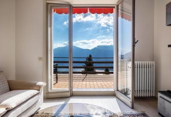 Wohnung mit grandiosem Ausblick has Balcony rooms