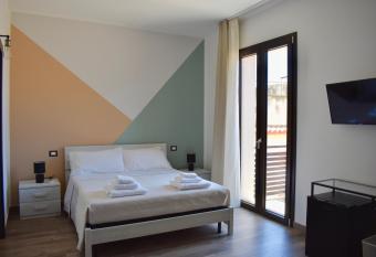 Domus Solis has Balcony rooms
