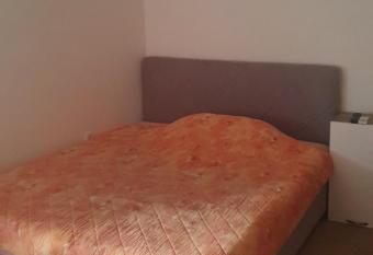 NSCentar has Smoking rooms