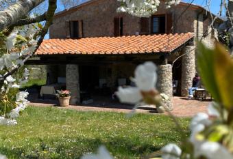 Agriturismo Monte Gusciani has Balcony rooms