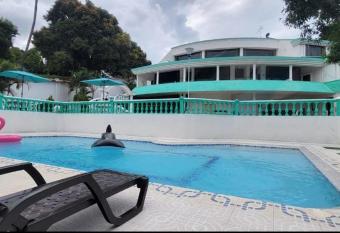 Quinta LF en Melgar has Balcony rooms