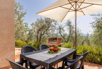 Vernaccia Country house has Balcony rooms