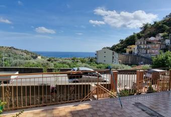 Dal Falegname has Balcony rooms