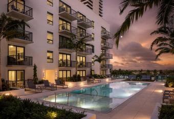 Aka West Palm has Balcony rooms