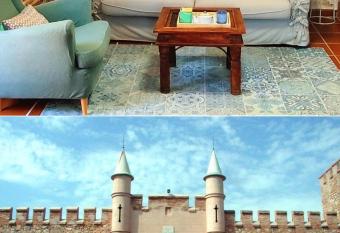 Mas  a de San Juan, casa rural renovada en Castillo con piscina y Aire Acondicionado allows 18 year olds to book a room