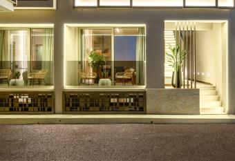 Casbah Boutique Hotel allows 18 year olds to book a room