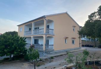 Kraljevi   Apartments has Balcony rooms