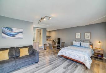 Spacious Studio with Private Entry allows 18 year olds to book a room