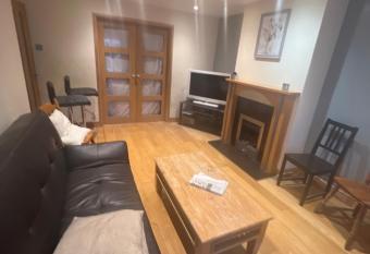 Theldon allows 18 year olds to book a room