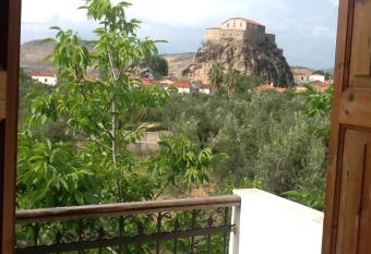 Karya has Balcony rooms