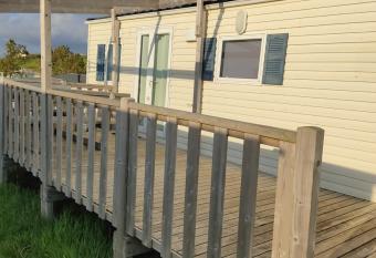 Camping du phare d opale L14 has Balcony rooms