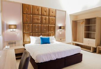 Lala s Boutique Hotel allows 18 year olds to book a room