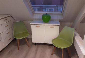 Sixtyfour penthouse allows 18 year olds to book a room